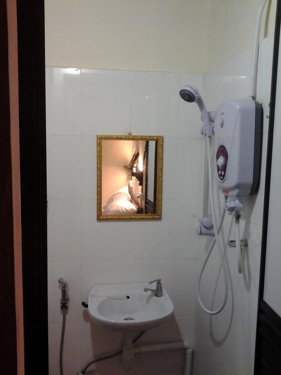 Silver Shine Guesthouse George Town Room photo